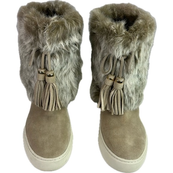 TORY BURCH DARK KNOT BEIGE ANGELICA BOOT RABBIT FUR SPLIT SUEDE SNEAKER - Picture 1 of 12